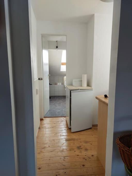 Zwei helle ruhige Zimmer im Dachgeschoss Kassel Exterior foto